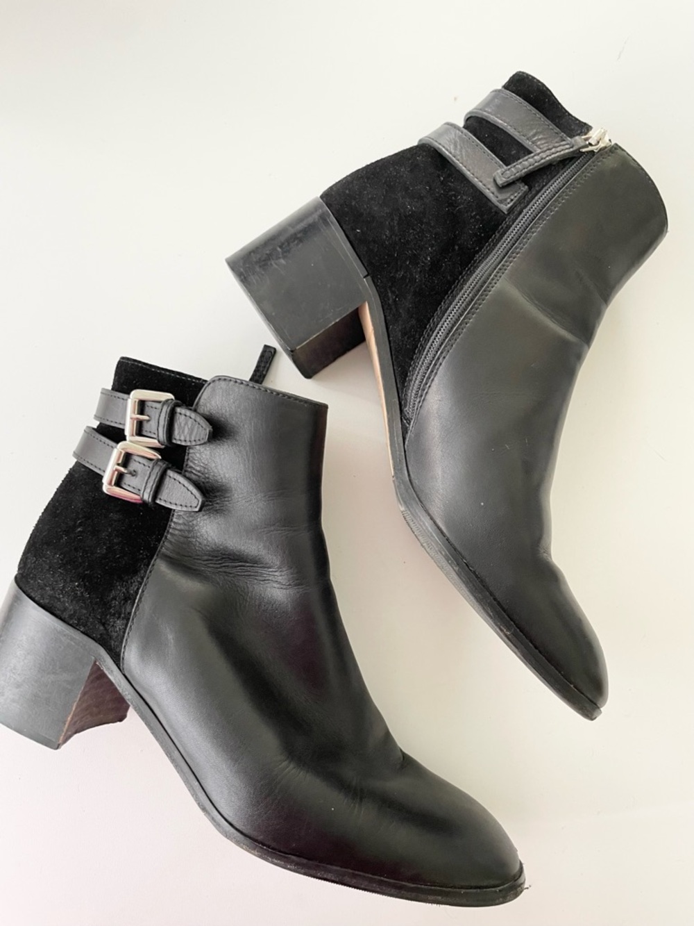 Vero Cuoio Leather Heeled Booties w Suede Buckle Strap Detail 40 Made in Italy